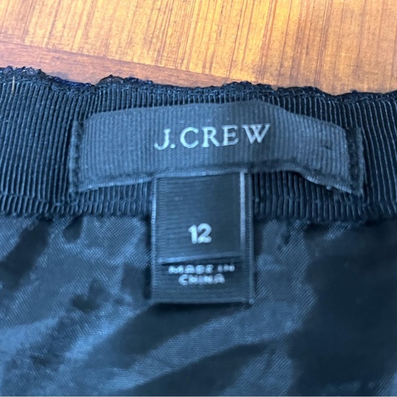 J. Crew Navy Lace Mini Skirt Size 12 women’s - Picture 3 of 4